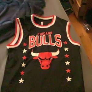 Chicago bulls medium women’s jersey